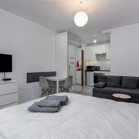 Apartament Andersena Modern A - 10 Min Cmkp - 5 Min Metro - 15 Min Center Warszawa Zewnętrze zdjęcie